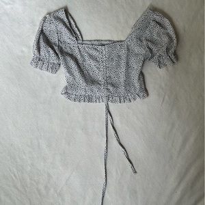 Polka dot crop shirt
